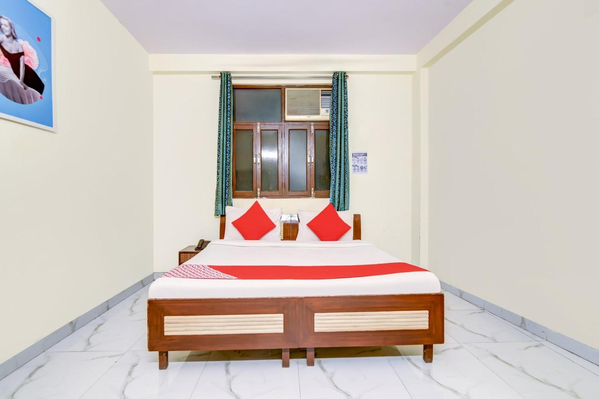 Hotel O 74192 Vishwakarma Palace Dillí Exteriér fotografie