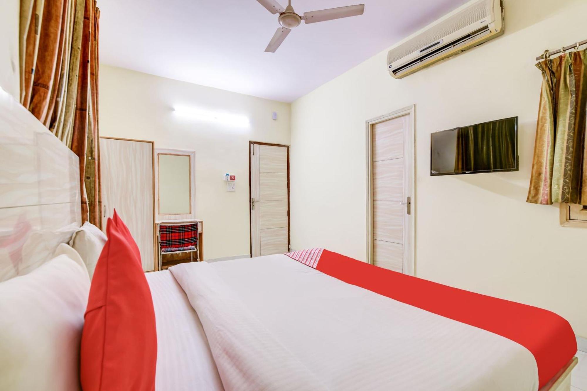 Hotel O 74192 Vishwakarma Palace Dillí Exteriér fotografie